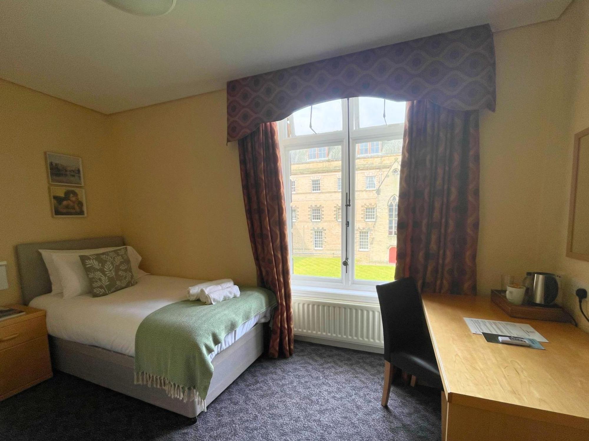Ushaw Historic House, Chapels & Gardens Bed and Breakfast Durham Kamer foto